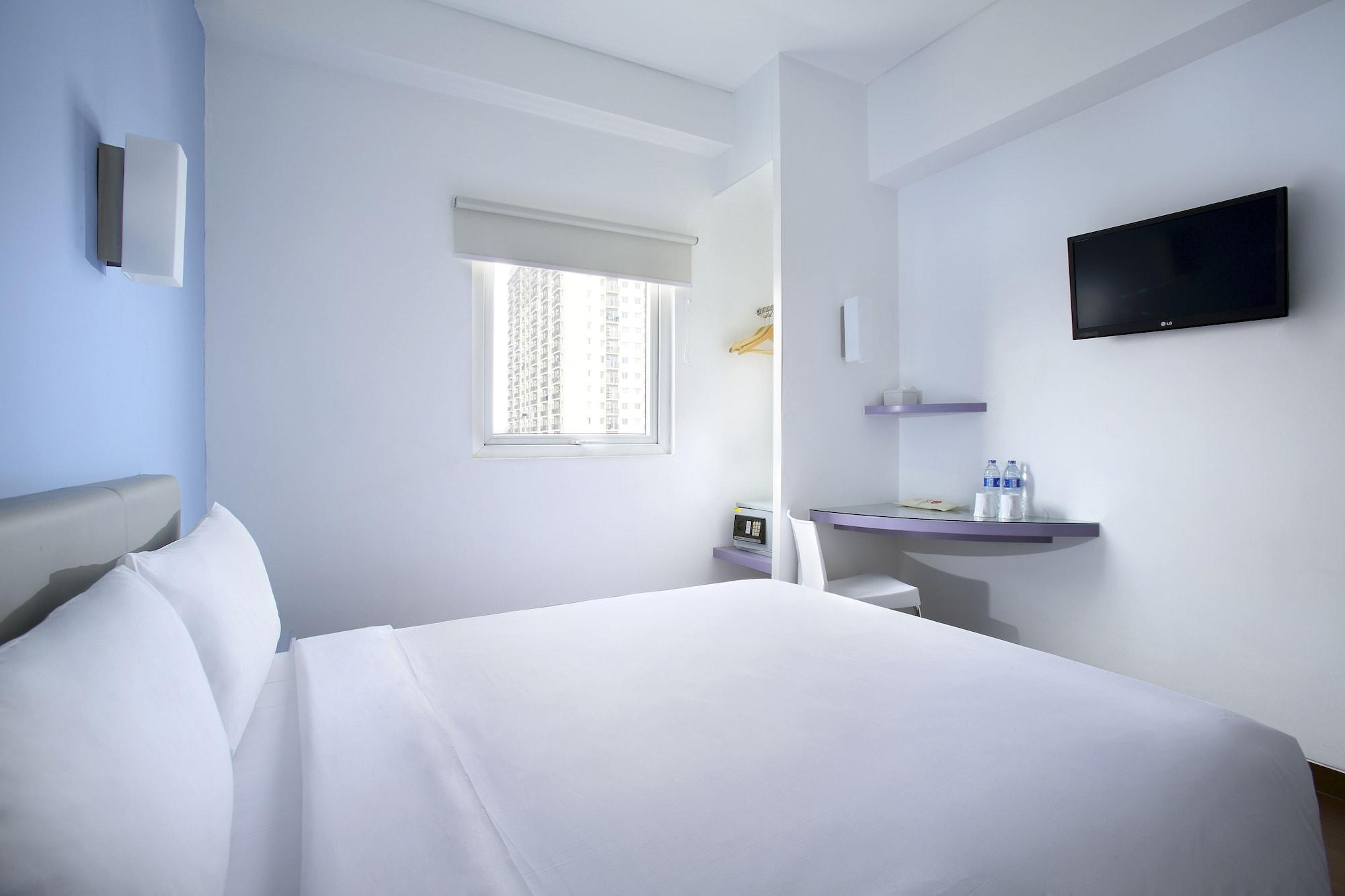 Amaris Hotel Bekasi Barat Екстериор снимка